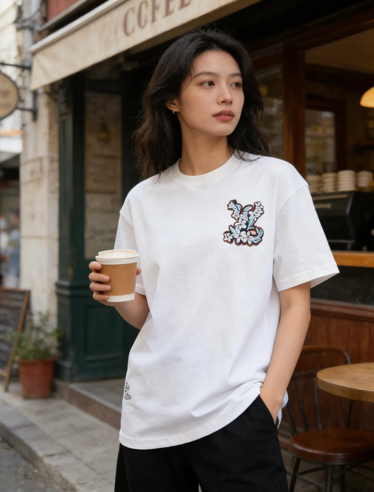 Louis Vuitton/Louis Vuitton floral embroidered short sleeves
